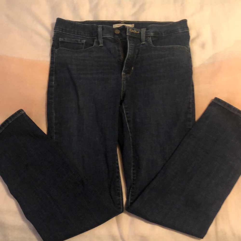 Levi’s 313 Shaping Slim Jeans
